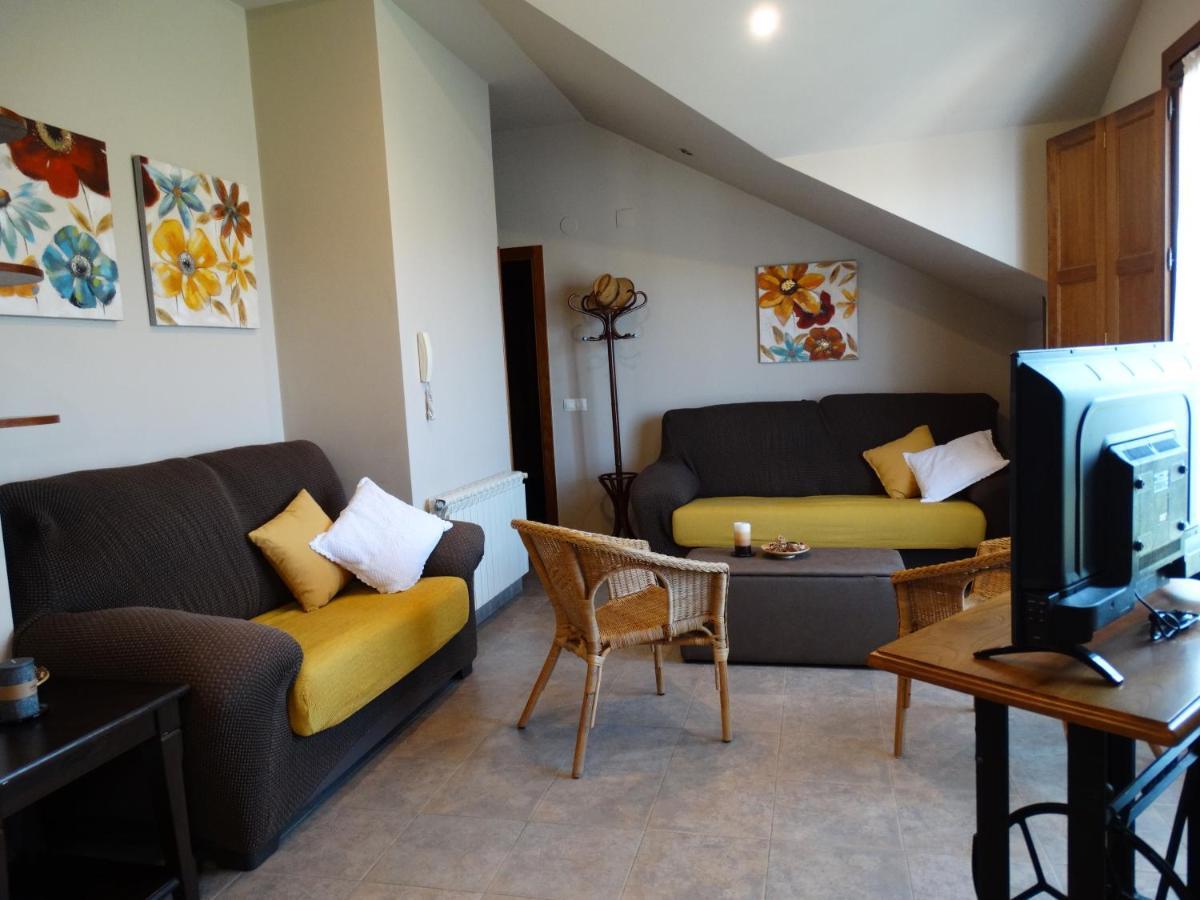 Apartamentos La Cruz De Paderne Navia Eksteriør bilde