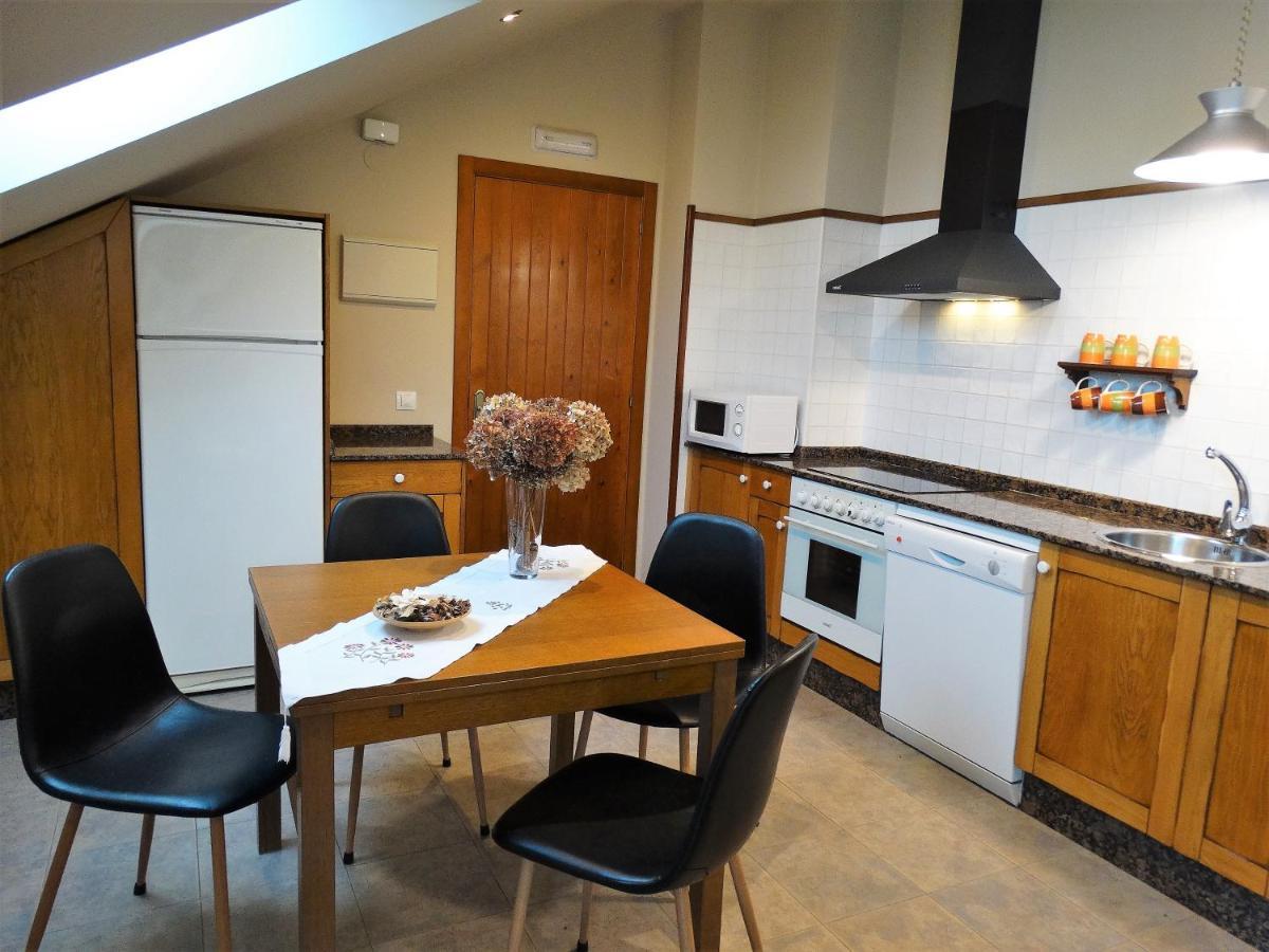 Apartamentos La Cruz De Paderne Navia Eksteriør bilde