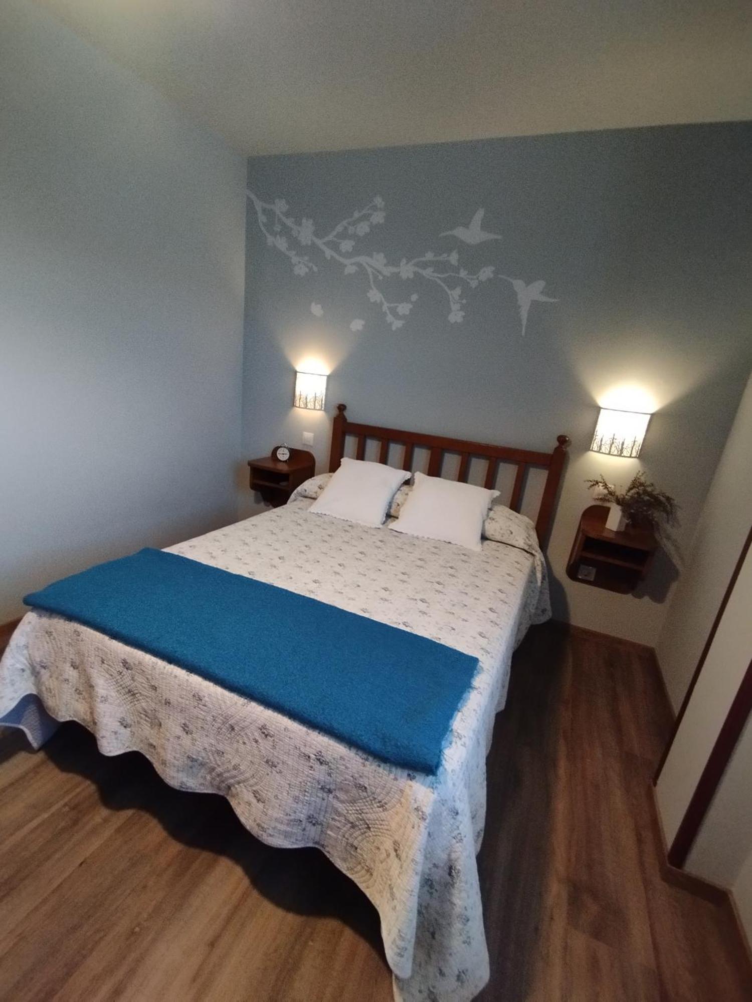 Apartamentos La Cruz De Paderne Navia Eksteriør bilde