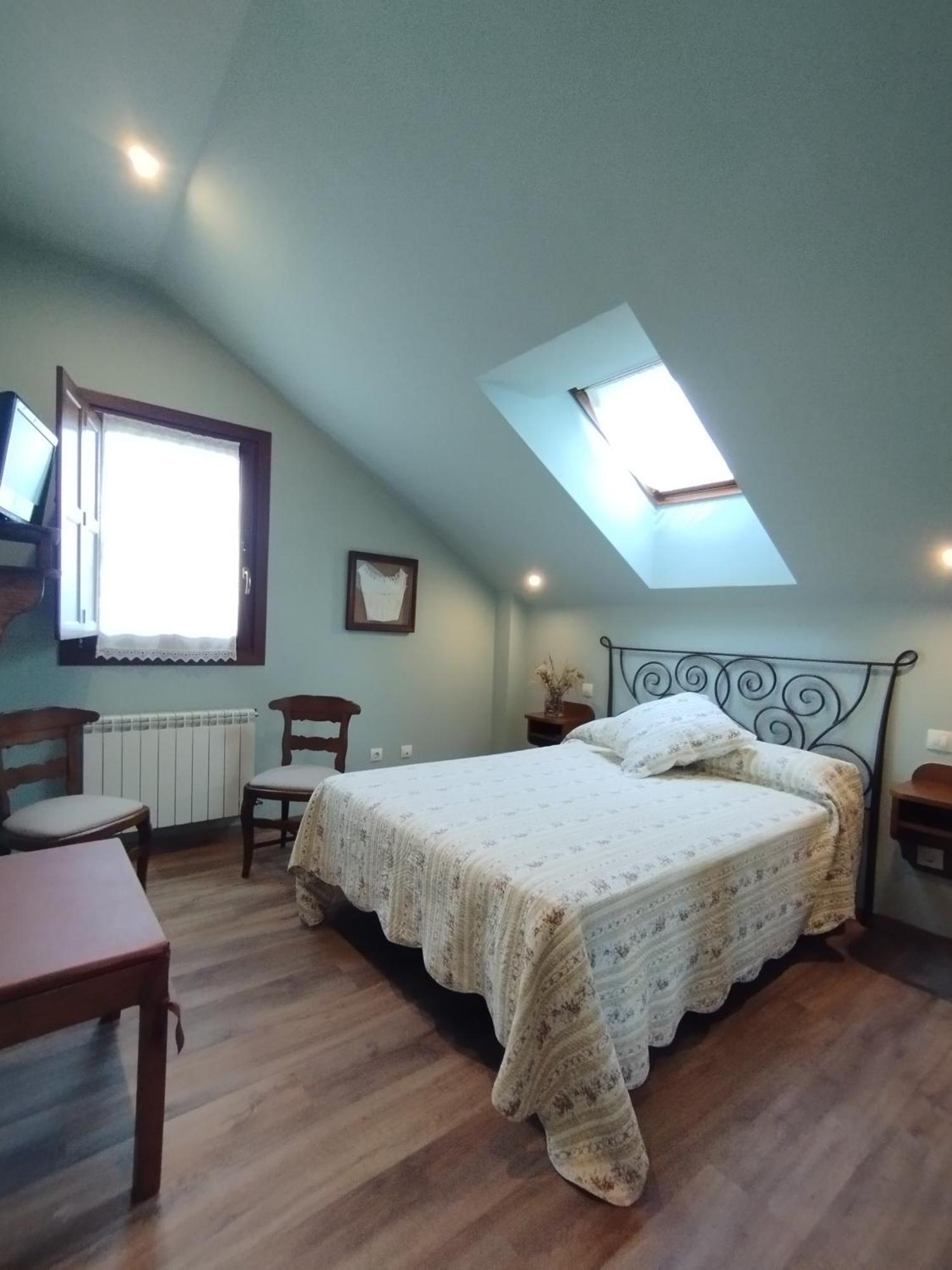 Apartamentos La Cruz De Paderne Navia Rom bilde